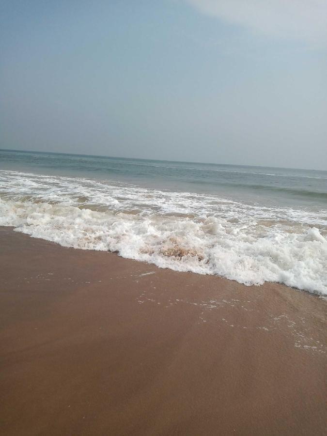 Oyo Royal Ruby Enclave Hotel Puri Luaran gambar