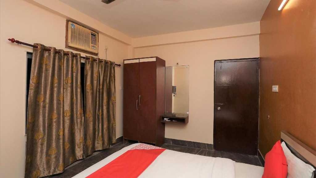 Oyo Royal Ruby Enclave Hotel Puri Luaran gambar