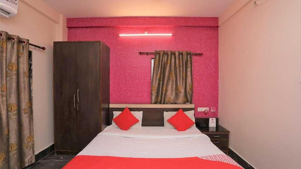 Oyo Royal Ruby Enclave Hotel Puri Luaran gambar